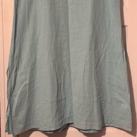 Nomad Soft Blue V-Neck Top - Picture 6 of 11